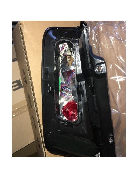 FANALE POSTERIORE S/P. FIAT GRANDE PUNTO EVO BORDO INTERNO NERO A LED DX DEPO 504000