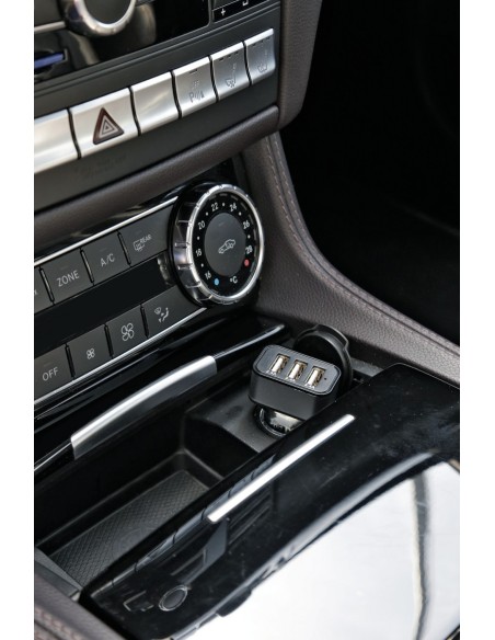 TRIPLA PRESA USB 7200MA CON RICARICA VELOCE UNIVER