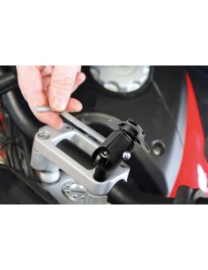 FISSAGGIO A VITE M8 PER OPTI-CASE 2